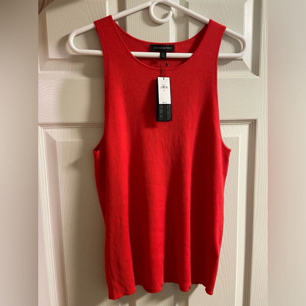 NWT - Banana Republic lightweight sweater tank.